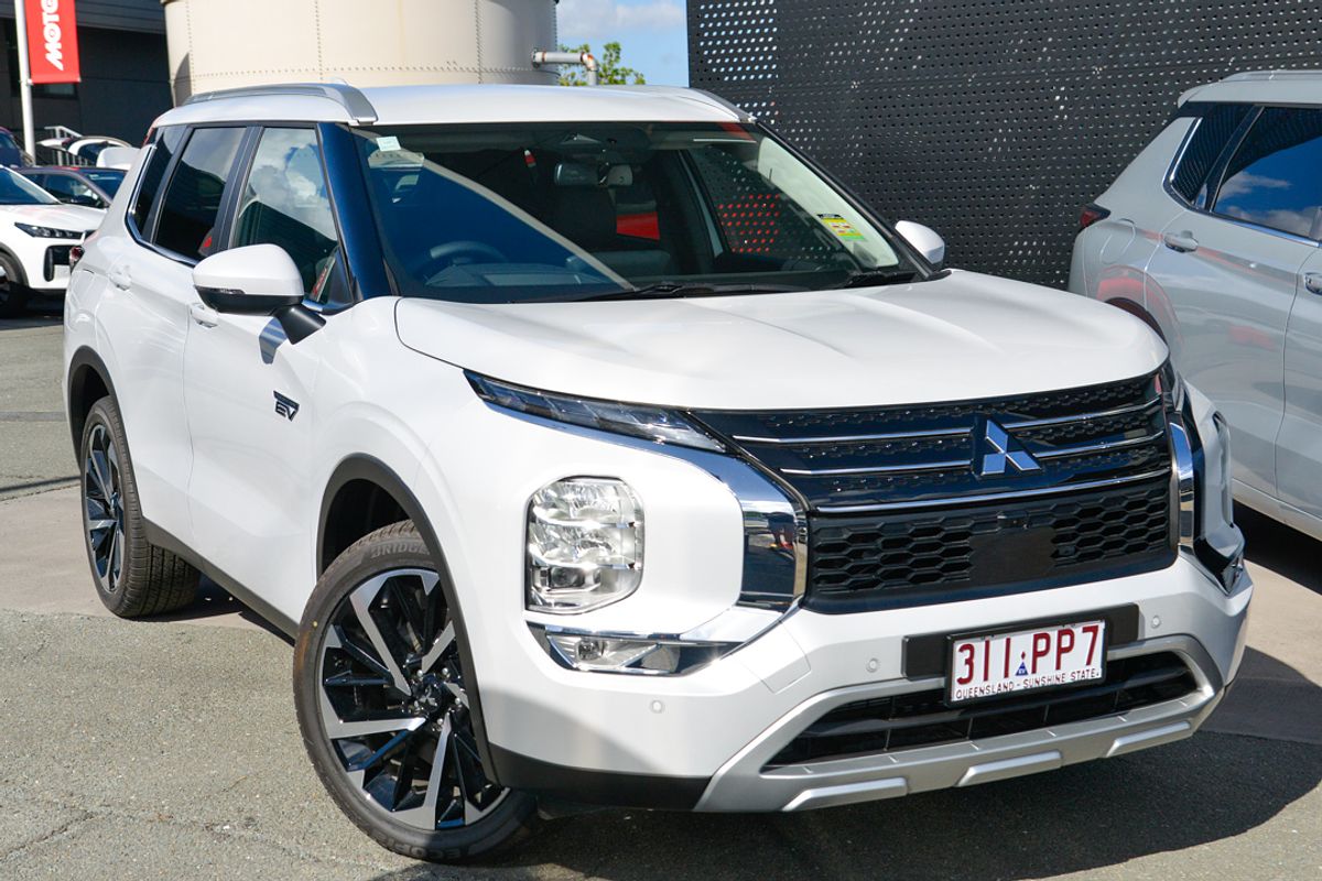 2024 Mitsubishi Outlander PHEV Aspire ZM