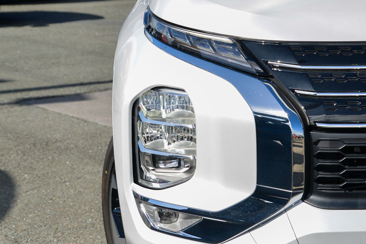 2024 Mitsubishi Outlander PHEV Aspire ZM