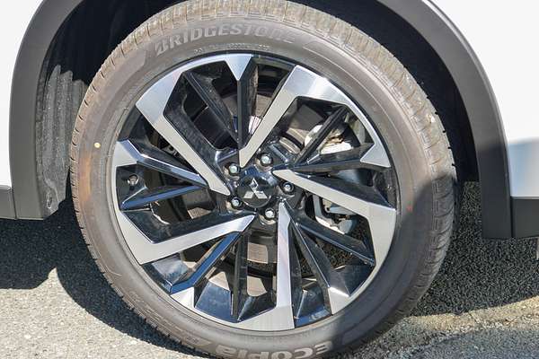 2024 Mitsubishi Outlander PHEV Aspire ZM thumb-3