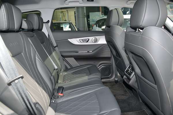 2025 Chery Tiggo 8 Pro Max Ultimate AWD thumb-8