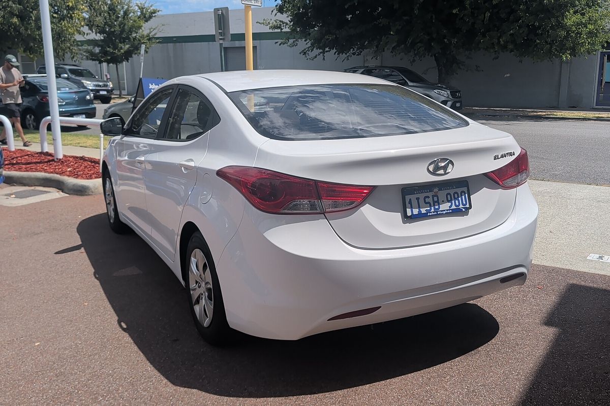 2013 Hyundai Elantra Active MD2