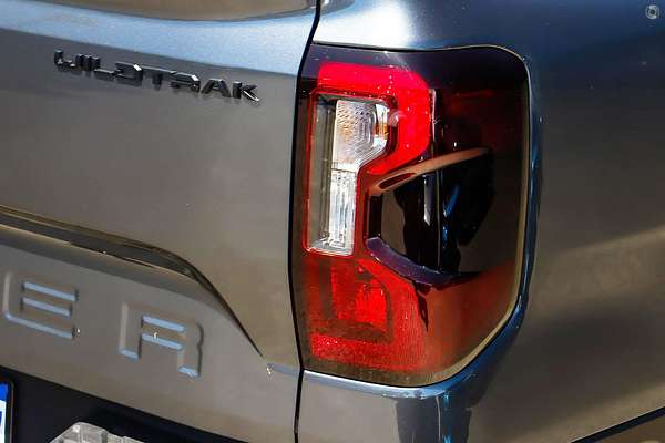 2026 Ford Ranger Wildtrak 4X4 3.0L thumb-10