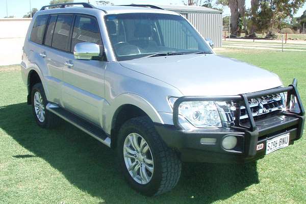 2017 Mitsubishi Pajero GLX NX