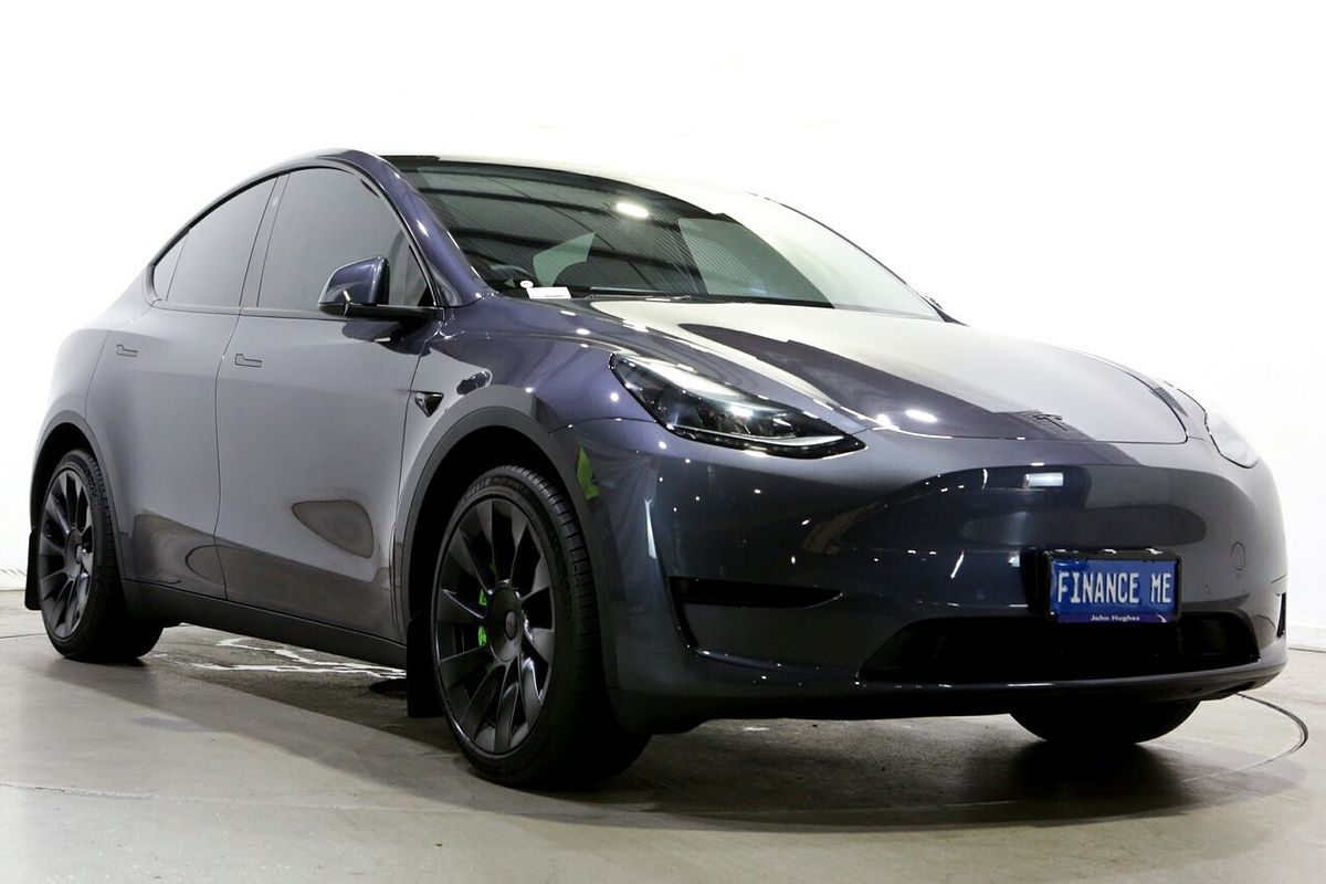 2024 Tesla Model Y Rear-Wheel Drive