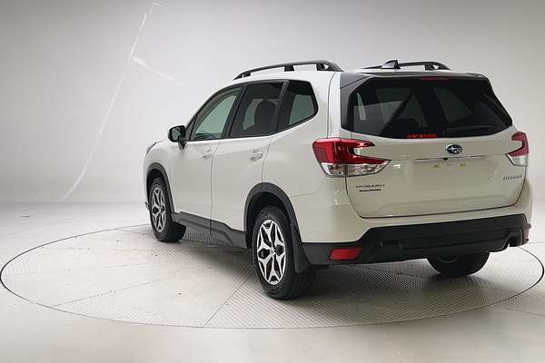 2024 Subaru Forester 2.5i S5 thumb-8