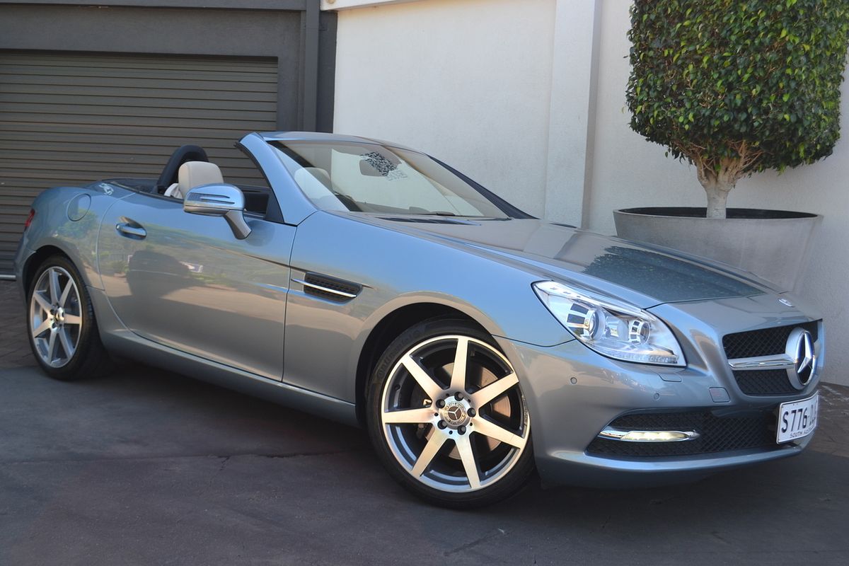 2012 Mercedes-Benz SLK-Class SLK250 BlueEFFICIENCY R172