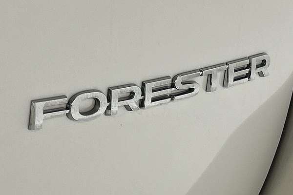 2024 Subaru Forester 2.5i S5 thumb-21