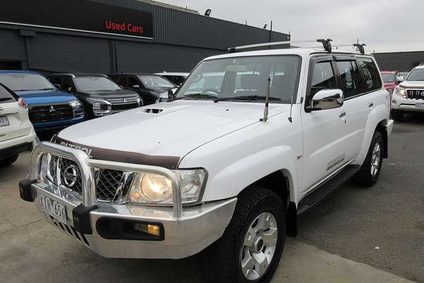 2009 Nissan Patrol ST GU 6