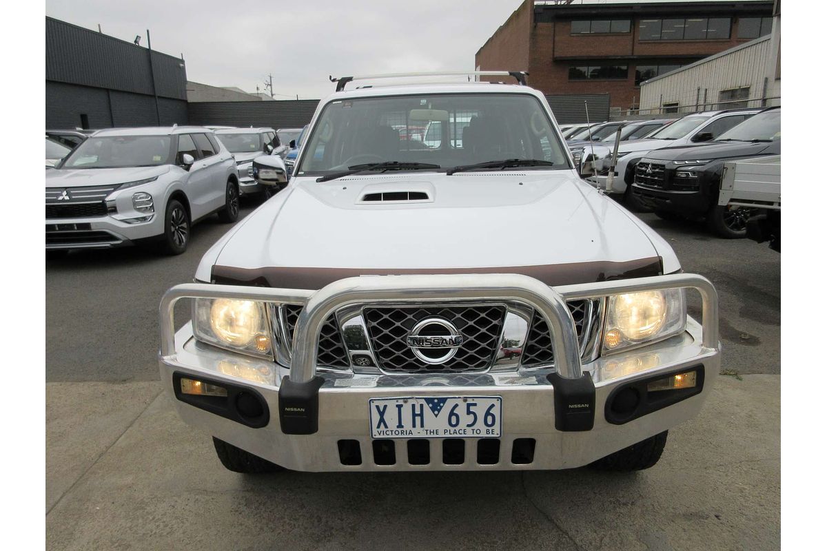2009 Nissan Patrol ST GU 6
