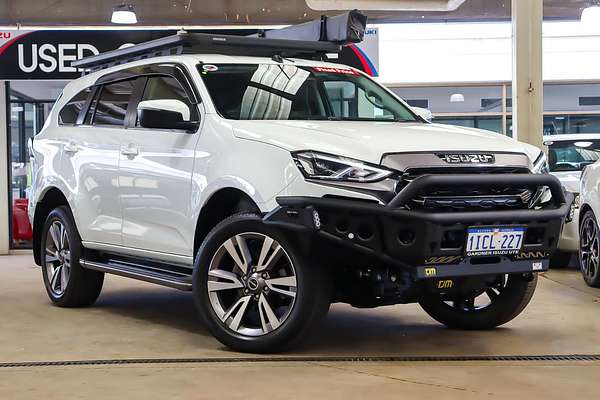 2022 Isuzu MU-X LS-T