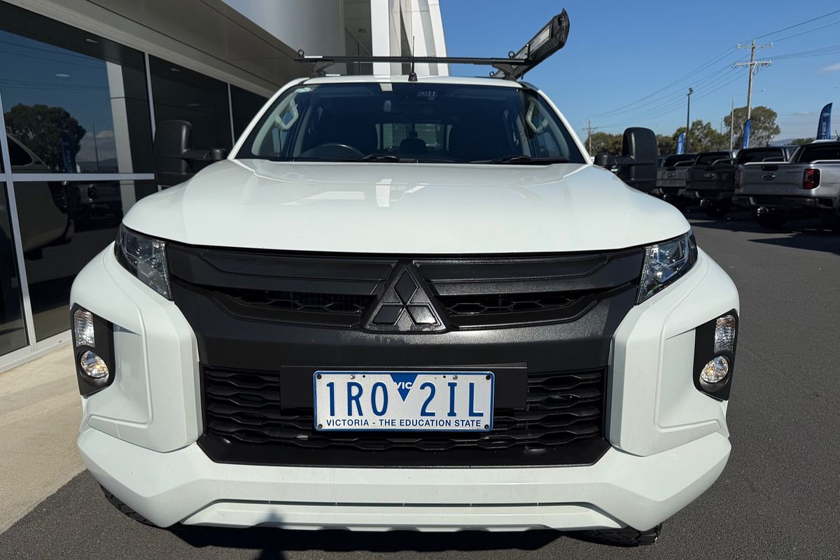 2019 Mitsubishi Triton GLX+ MR 4X4