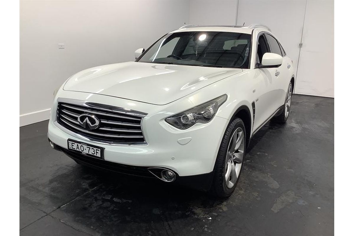 2015 INFINITI QX70 S Premium S51