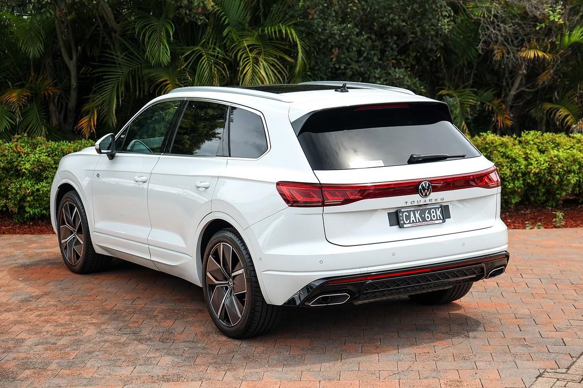 2024 Volkswagen Touareg 210TDI R-Line RC