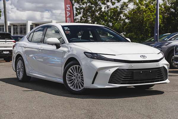 2025 Toyota Camry Ascent AXVH80R