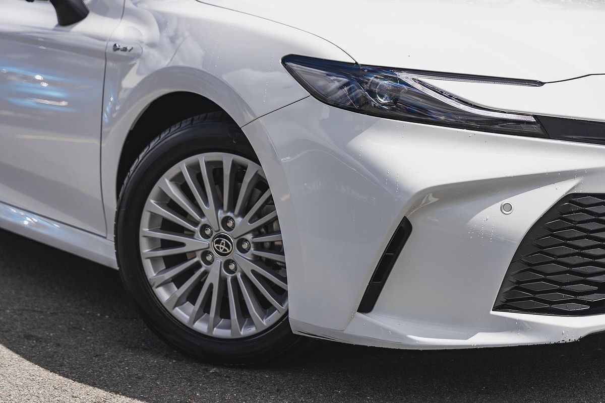 2025 Toyota Camry Ascent AXVH80R