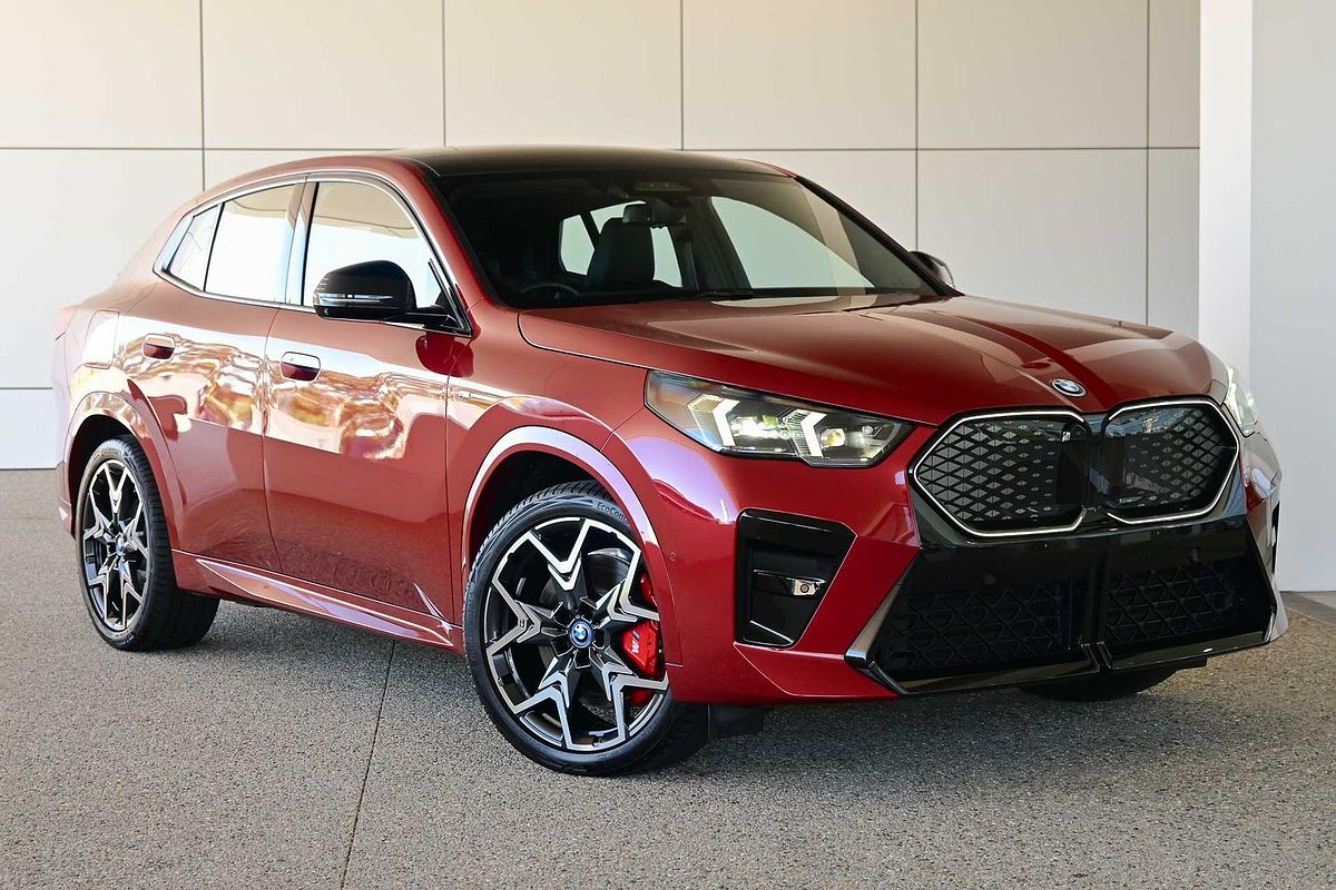 2025 BMW iX2 eDrive20 M Sport U10