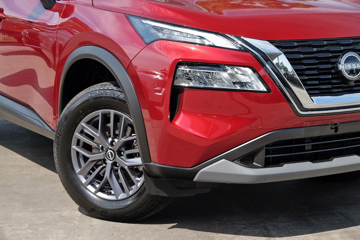 2025 Nissan X-TRAIL ST T33