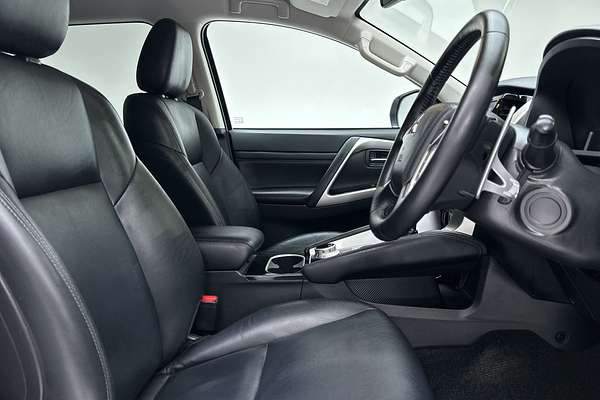 2022 Mitsubishi Pajero Sport Exceed QF thumb-12