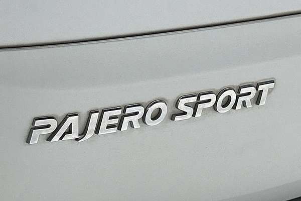 2022 Mitsubishi Pajero Sport Exceed QF thumb-21