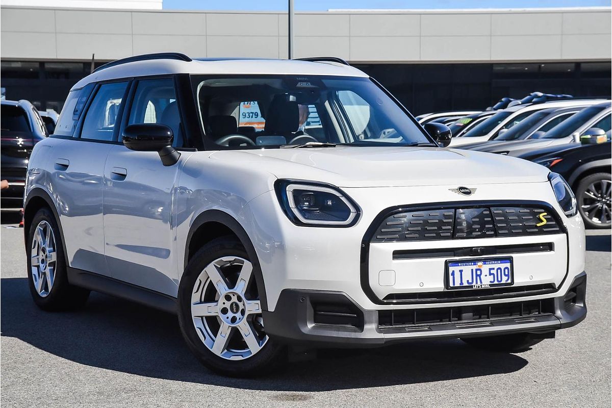 2024 MINI Countryman SE Classic U25