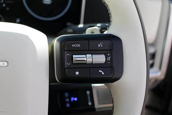 2025 Hyundai Santa Fe Calligraphy MX5.V1