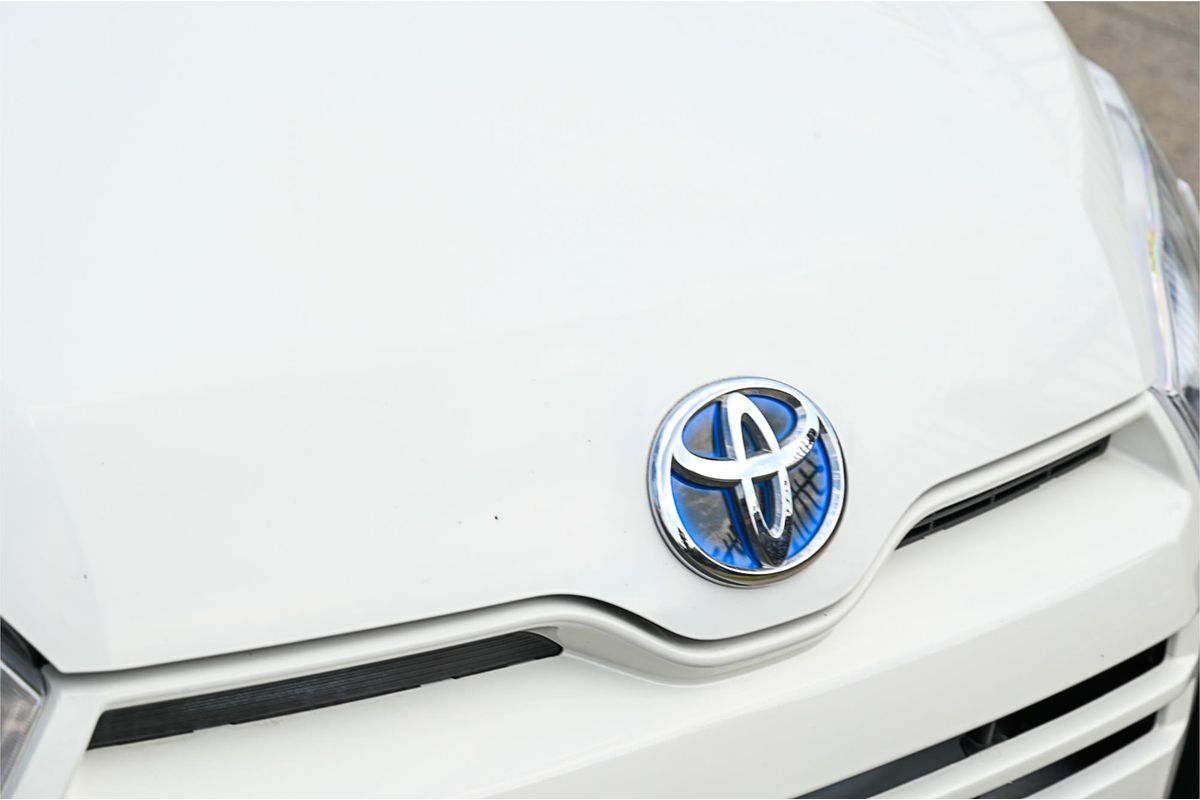 2020 Toyota Probox Hybrid NHP160