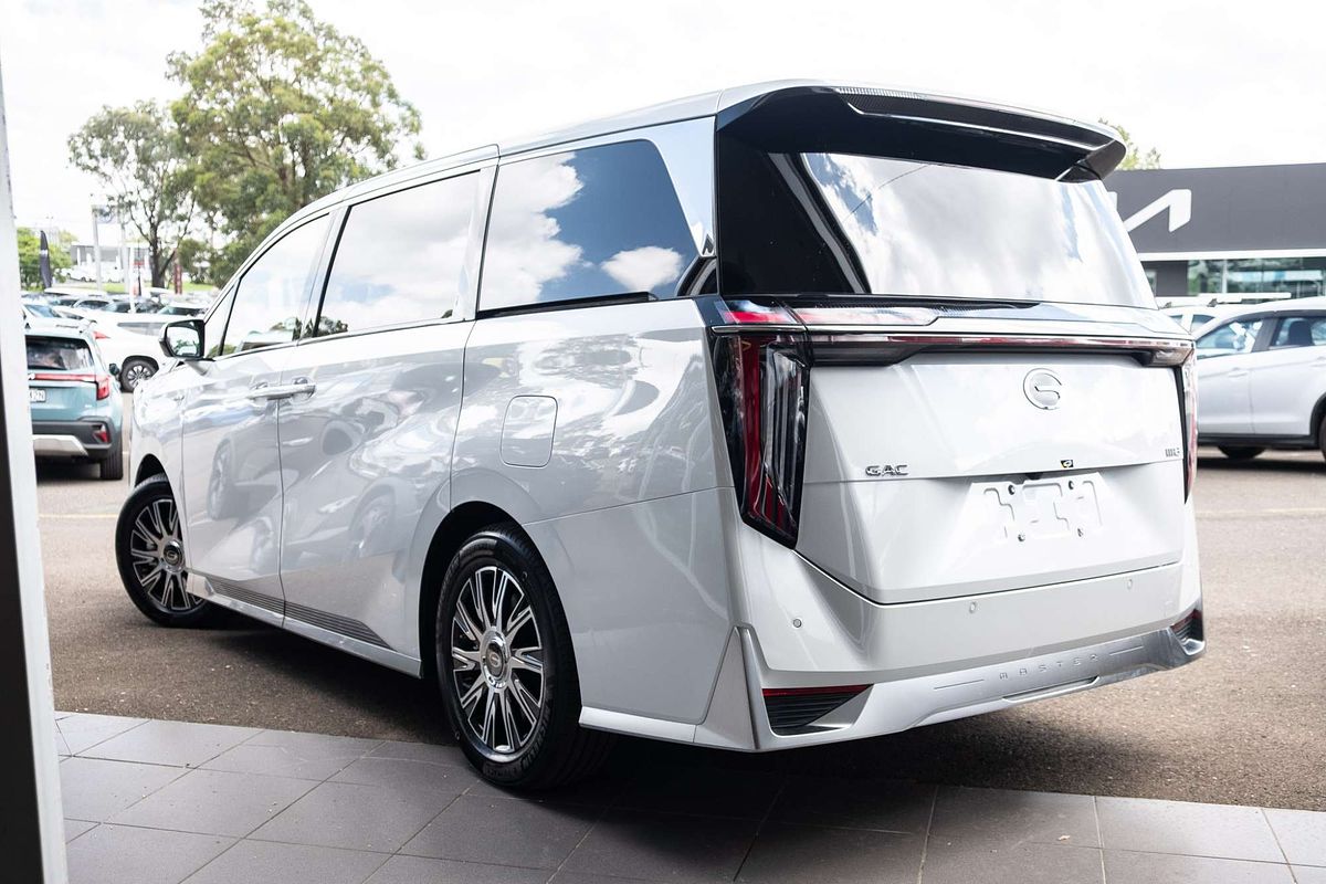 2025 GAC M8 Premium