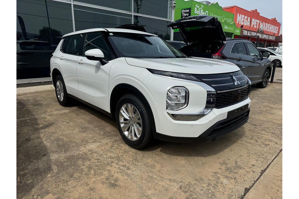 2025 Mitsubishi Outlander ES ZM