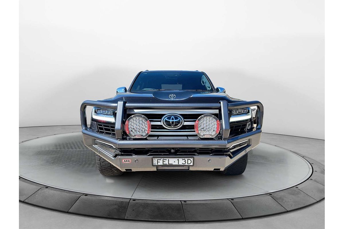 2023 Toyota Landcruiser Sahara FJA300R