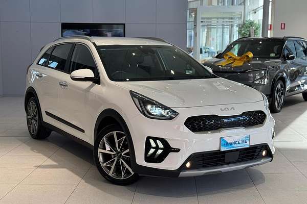 2022 Kia Niro Hybrid Sport DE