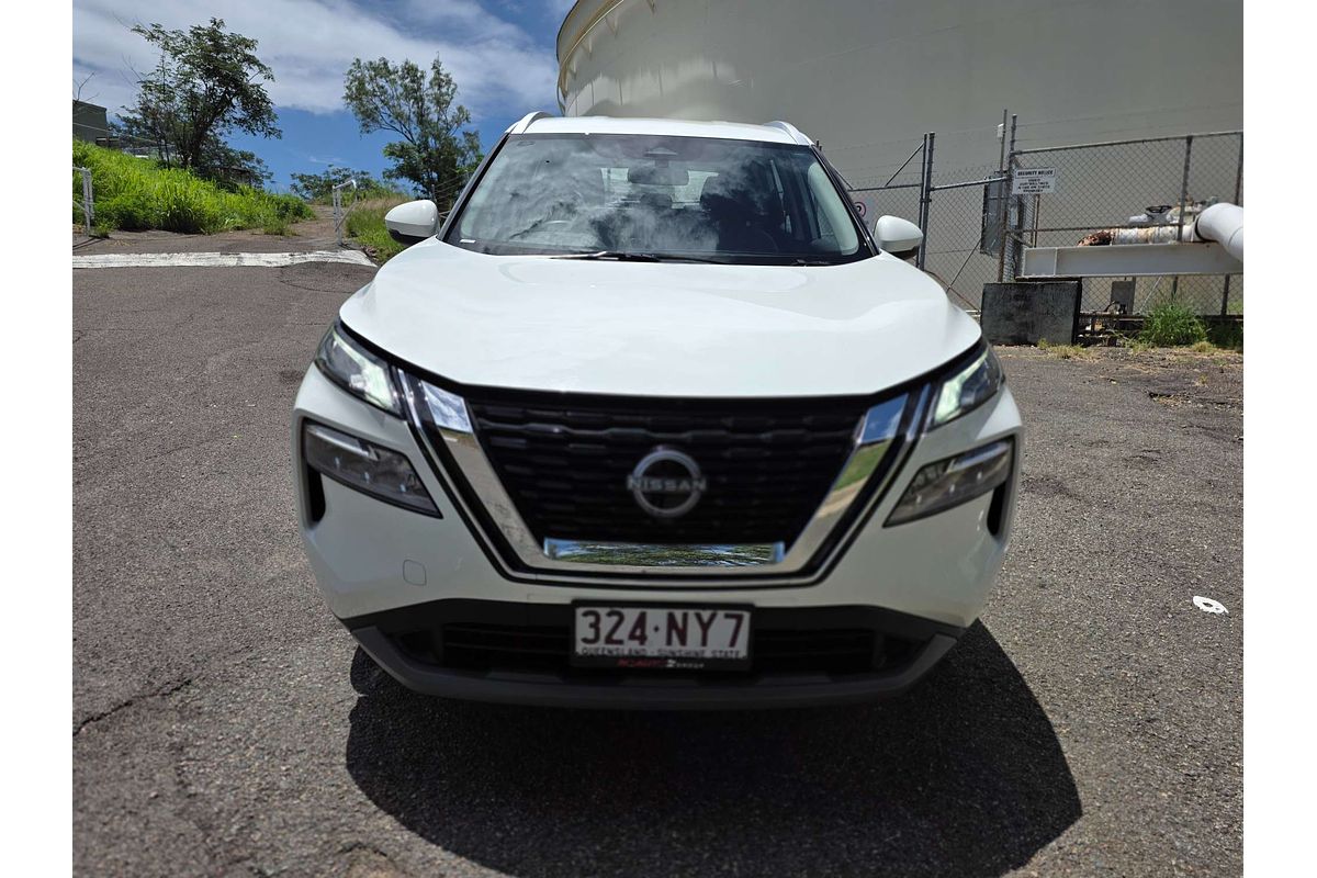 2025 Nissan X-TRAIL ST T33