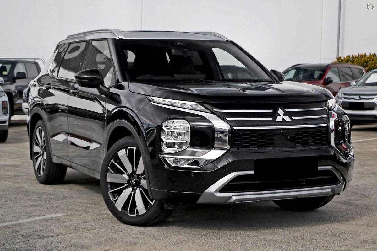 2025 Mitsubishi Outlander Exceed Tourer ZM