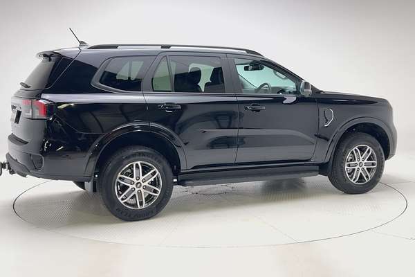 2025 Ford Everest Trend 2.0L thumb-2