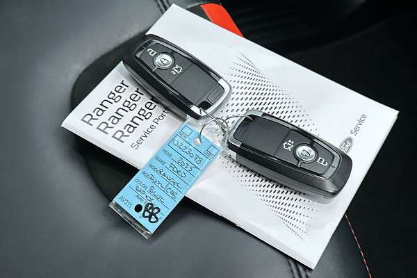 2025 Ford Ranger Raptor 4X4 3.0L thumb-22