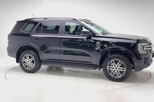 2025 Ford Everest Trend 2.0L thumb-3