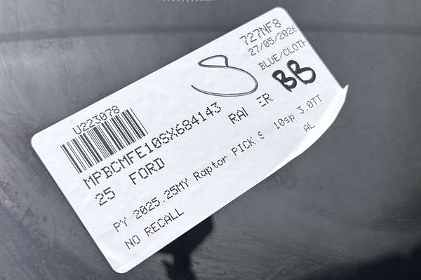 2025 Ford Ranger Raptor 4X4 3.0L thumb-23