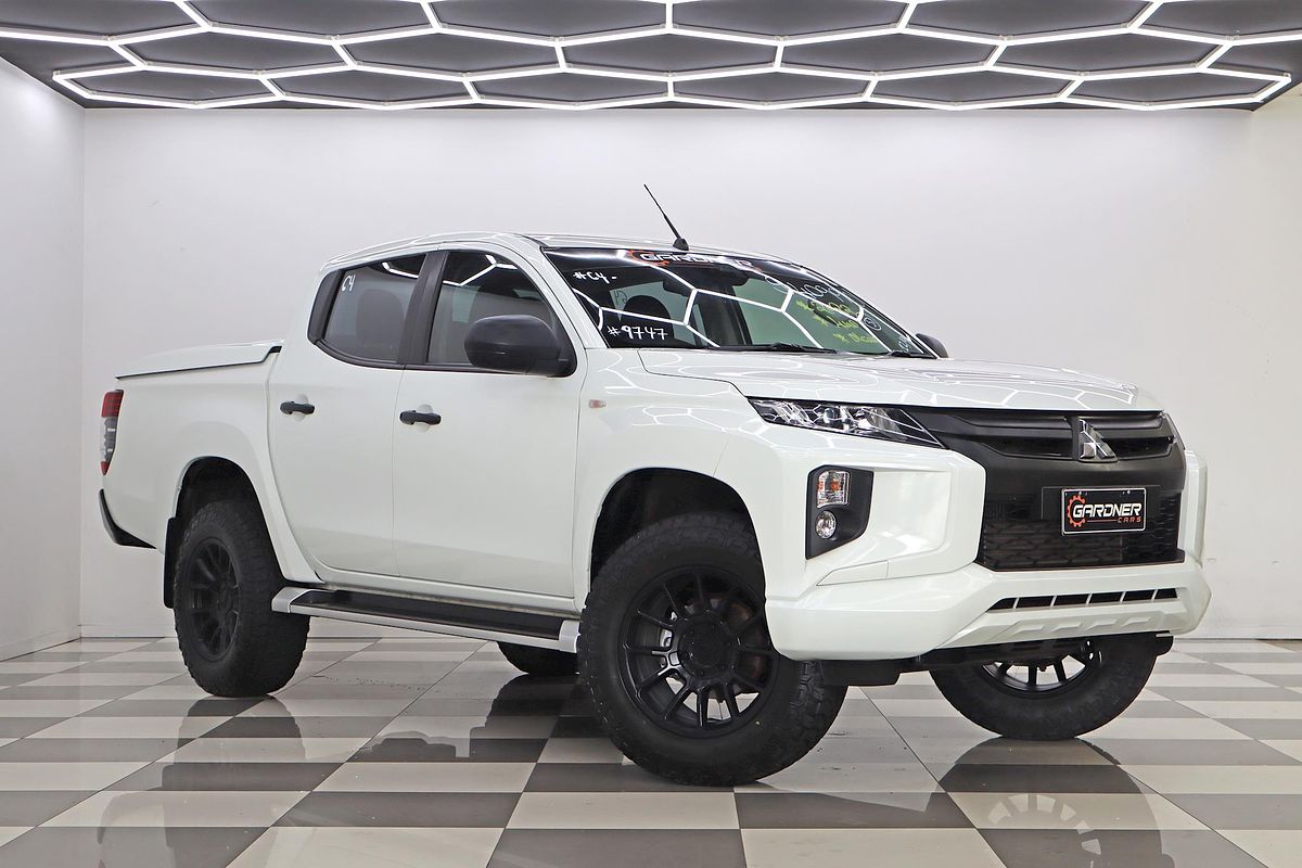 2022 Mitsubishi Triton GLX+ MR 4X4
