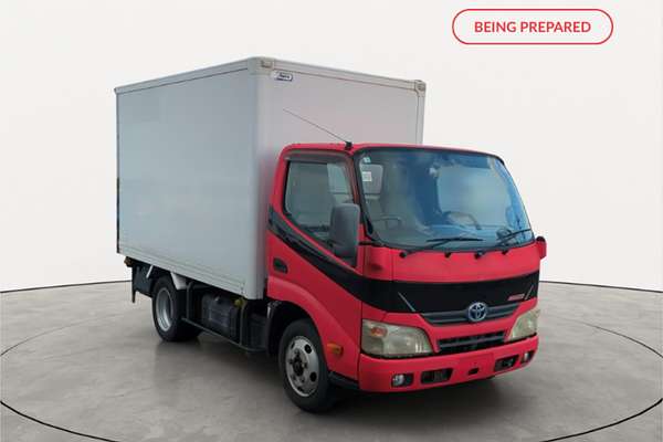 2012 Toyota Dyna Hybrid