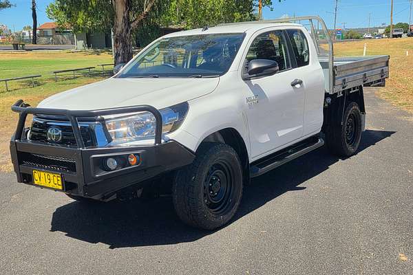 2019 Toyota Hilux SR GUN126R 4X4