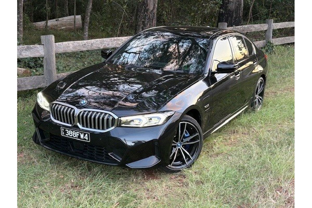 2022 BMW 3 Series 330e Luxury Line G20