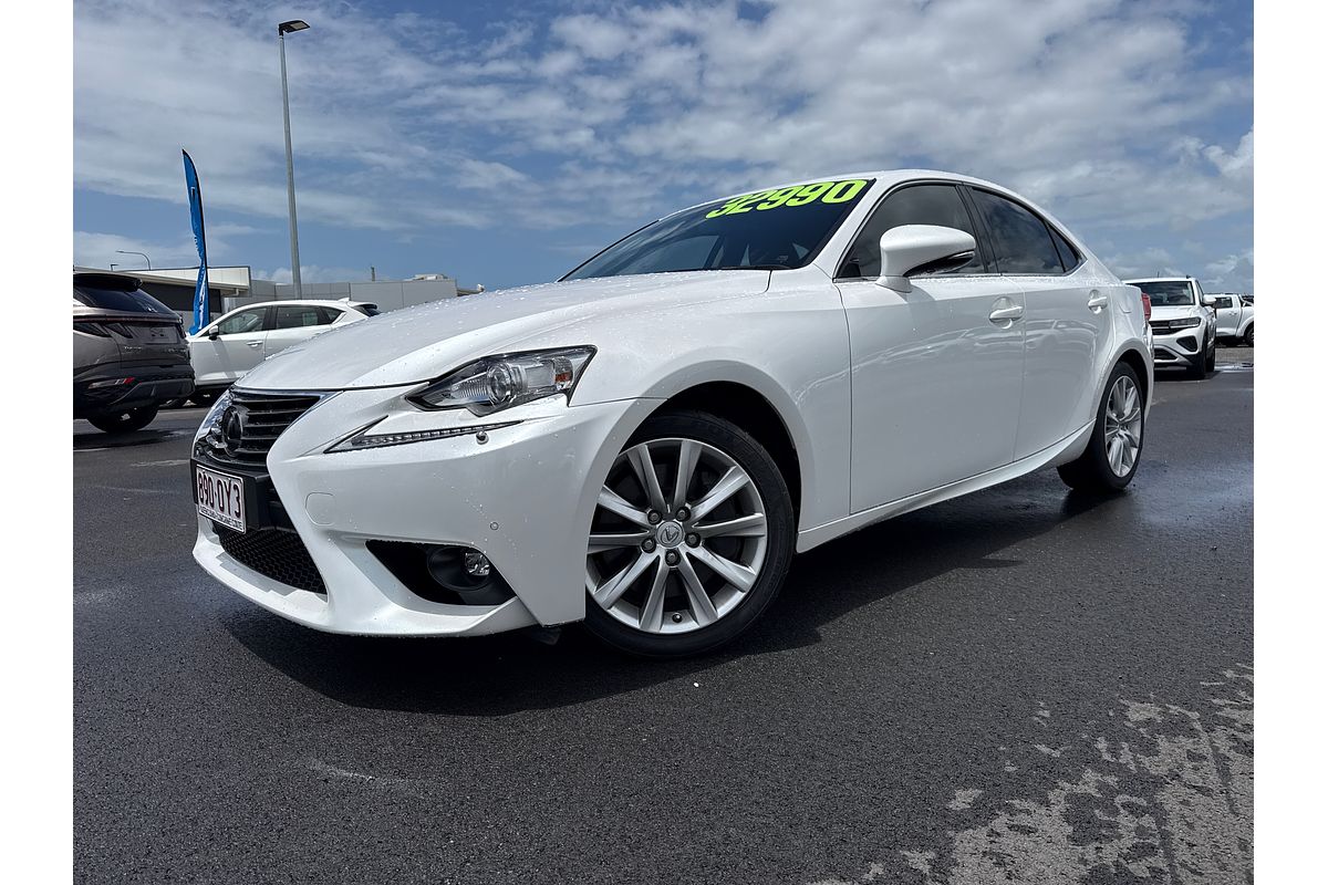 2016 Lexus IS IS200t Luxury ASE30R