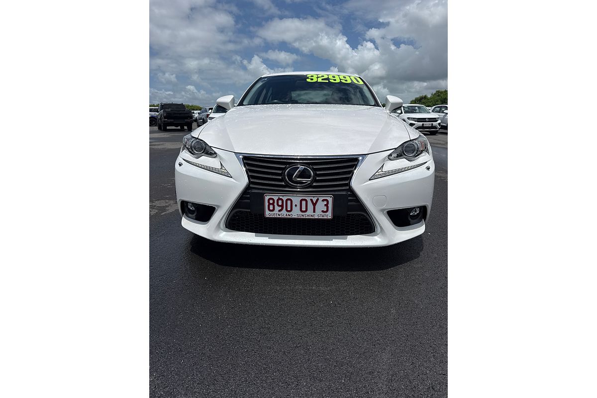 2016 Lexus IS IS200t Luxury ASE30R
