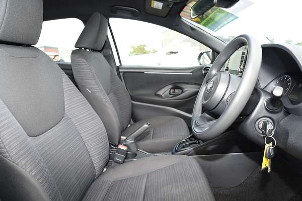 2023 Toyota Yaris Ascent Sport MXPA10R thumb-9