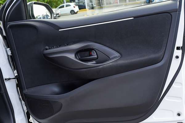 2023 Toyota Yaris Ascent Sport MXPA10R thumb-15