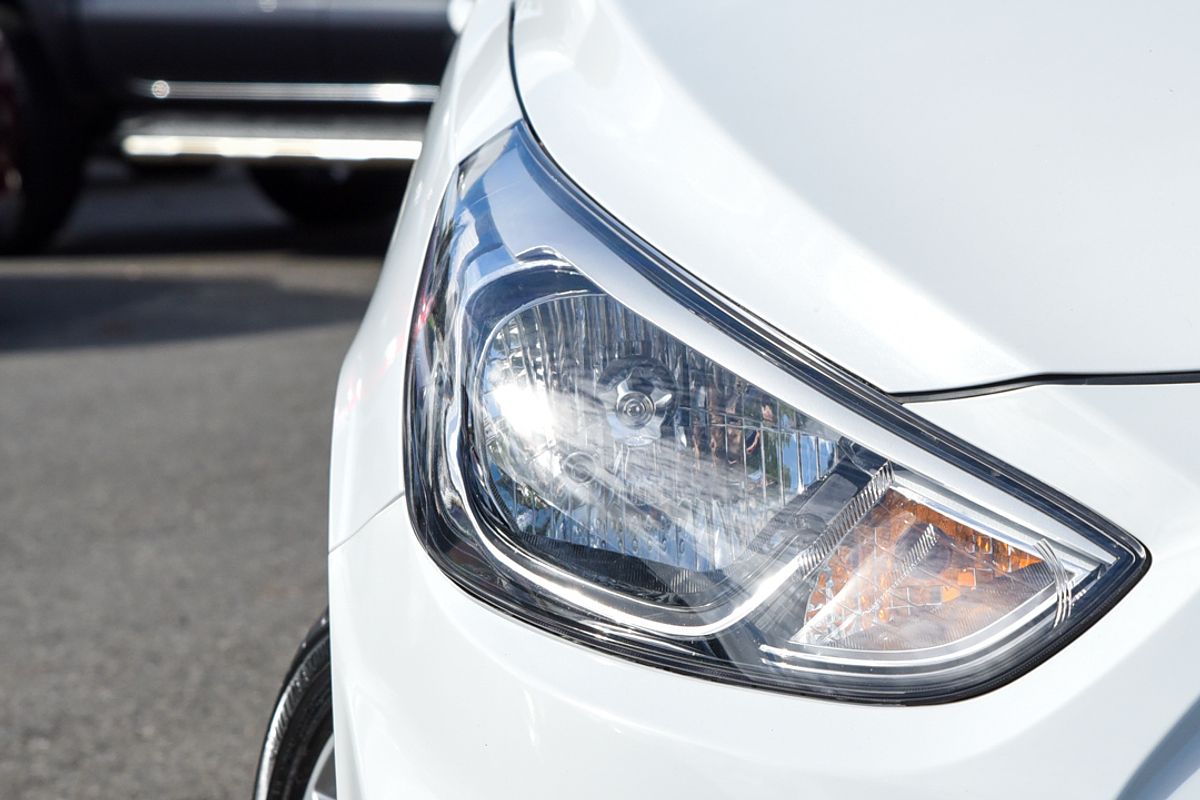 2019 Hyundai Accent Sport RB6