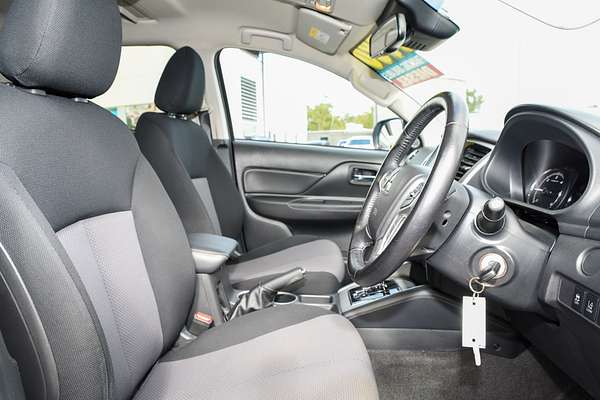 2021 Mitsubishi Triton GLX-R MR Rear Wheel Drive thumb-9