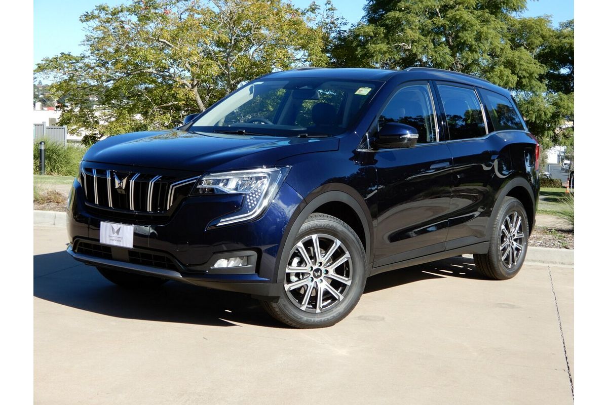 2025 Mahindra XUV700 AX7L