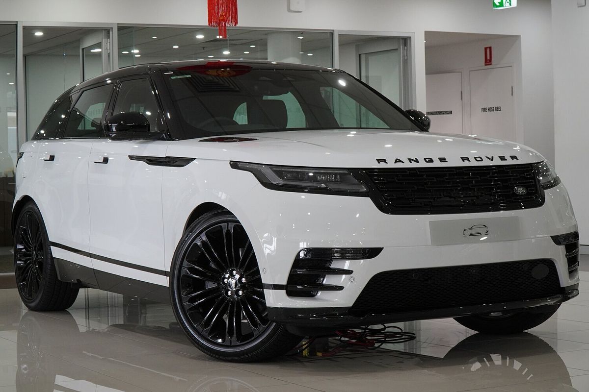 2025 Land Rover Range Rover Velar P250 Dynamic SE L560