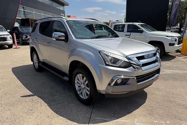 2018 Isuzu MU-X LS-T
