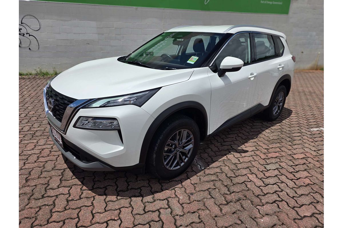 2025 Nissan X-TRAIL ST T33